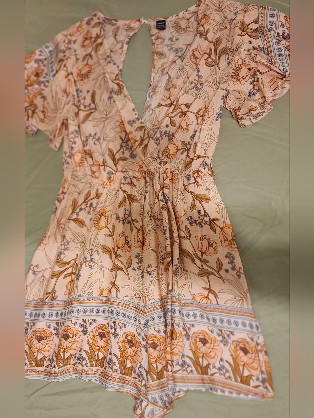 Floral V-Neck Tie-Waist Romper in Blush Pink